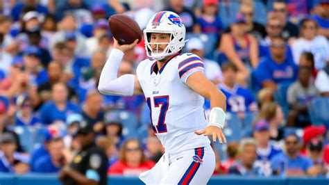 AFC East betting preview: Bills lead, followed by Jets, Dolphins.